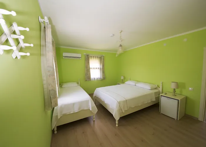 Bal Badem * داتْشا