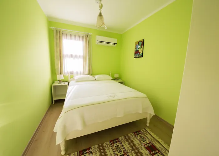 Bal Badem فندق مبيت وإفطار *