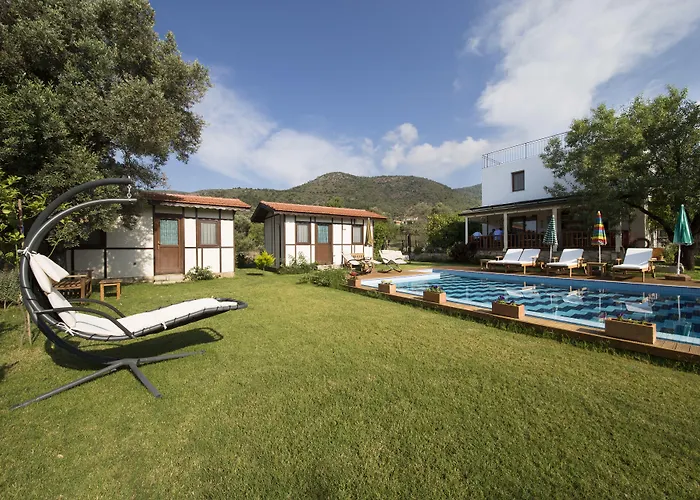 Bal Badem فندق مبيت وإفطار داتْشا