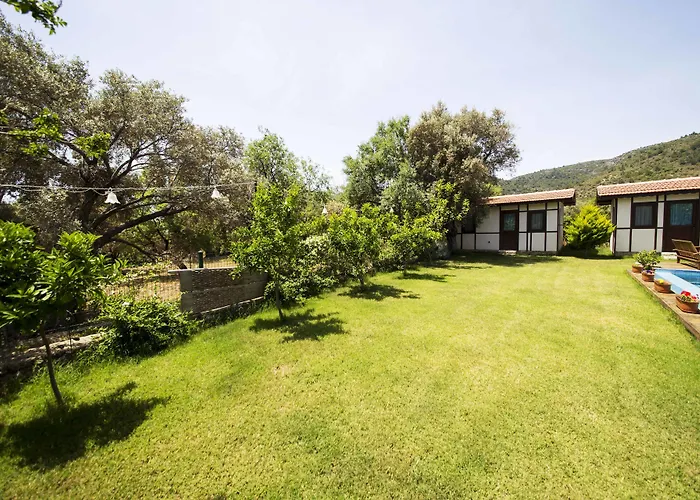 فندق مبيت وإفطار Bal Badem داتْشا