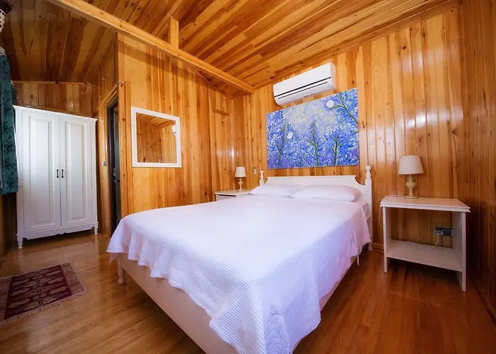 Bal Badem * داتْشا